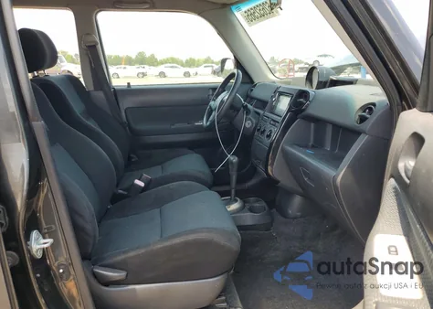 2002 Saturn S-Series from USA, damaged, VIN NULL